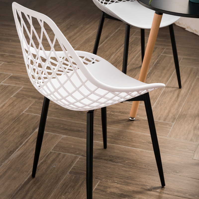 การออกแบบที่ทันสมัยคุณภาพสูง China Factory Plastic Plastic Chair ห้องรับประทานอาหาร PP ที่นั่งเก้าอี้รับประทานอาหารพลาสติก